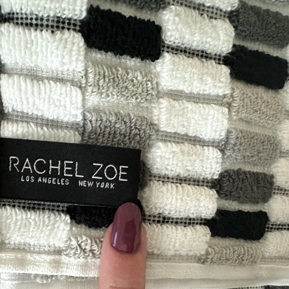 Rachel Zoe Cotton Bath Towels Set of 2 Black and White NEW